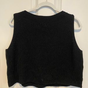 Cropped knit sweater vest